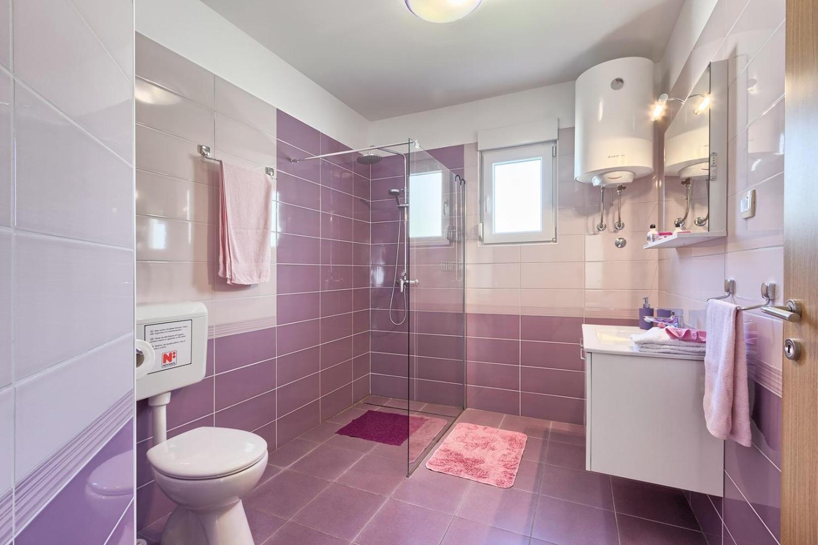 Holiday House Valnessa 메덜린 외부 사진