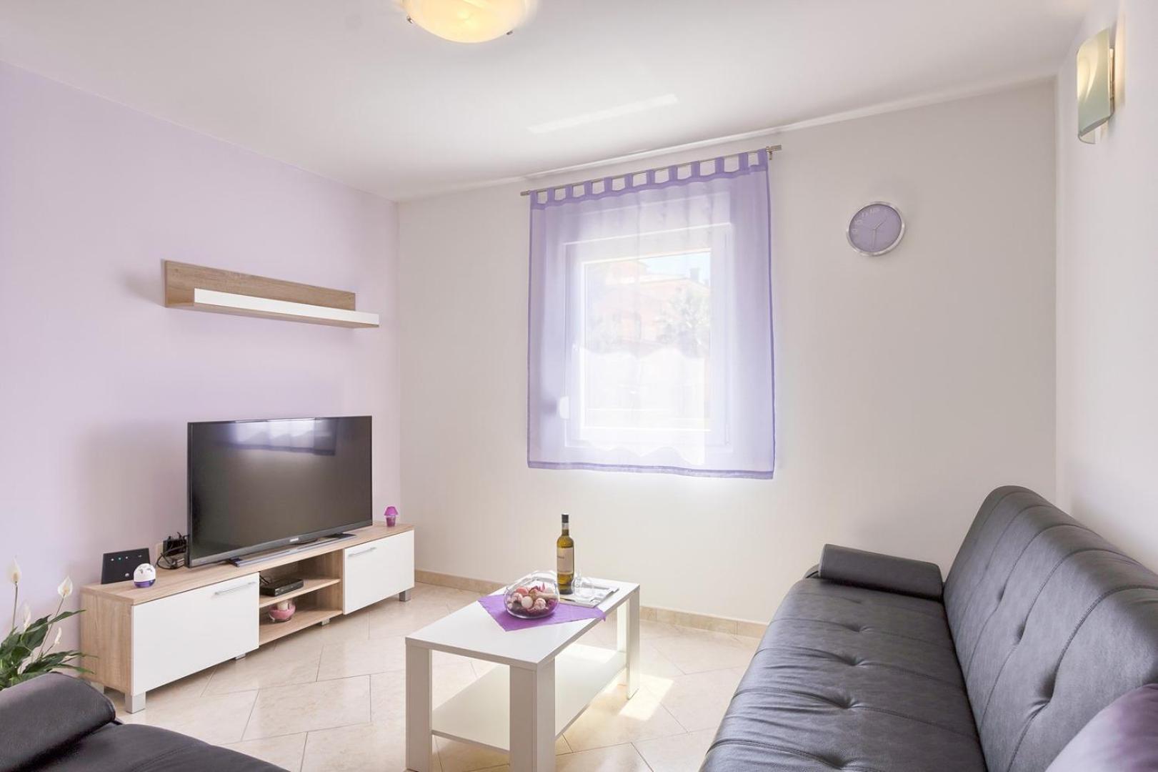 Holiday House Valnessa 메덜린 외부 사진