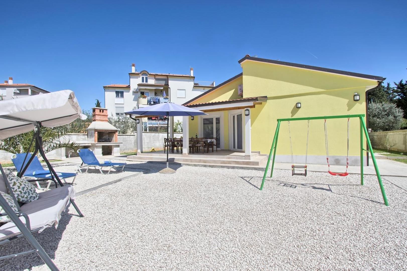 Holiday House Valnessa 메덜린 외부 사진